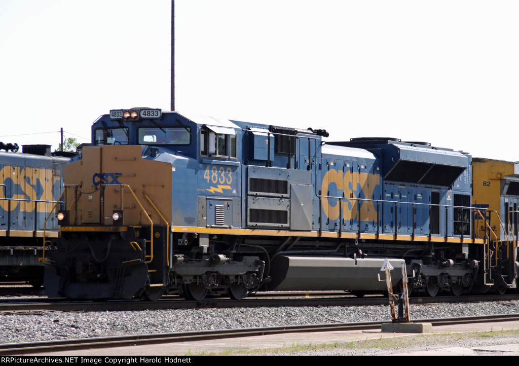 CSX 4833